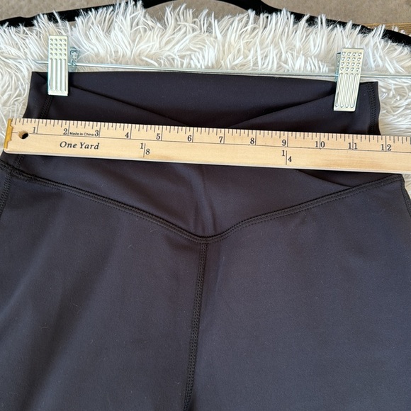 Halara. Flare leg pants. NWOT. Size small. - Picture 9 of 15